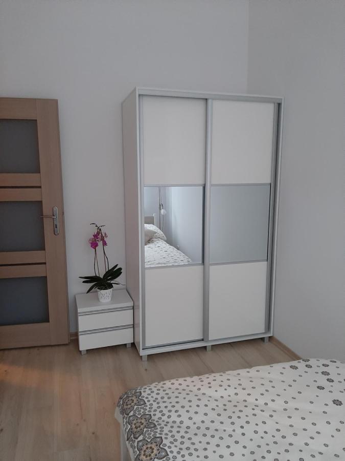 Apartament nad Jeziorem Olecko Exterior foto